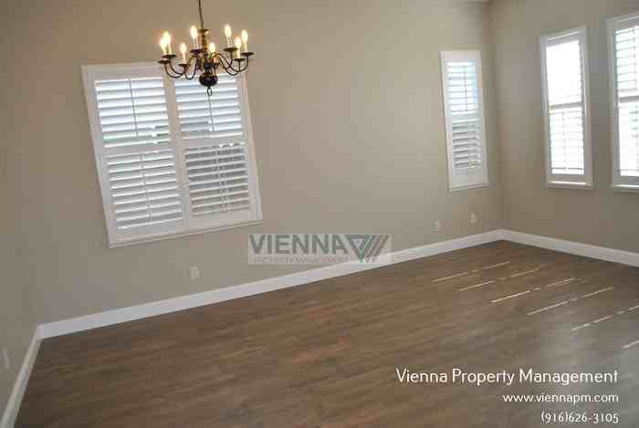 6457 Cormorant Cir - Photo 4 of 33