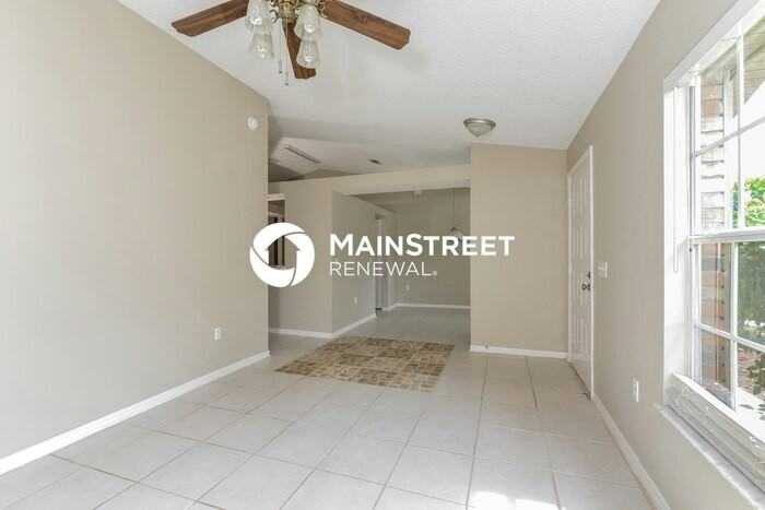 2041 Claremont Dr - Photo 3 of 16