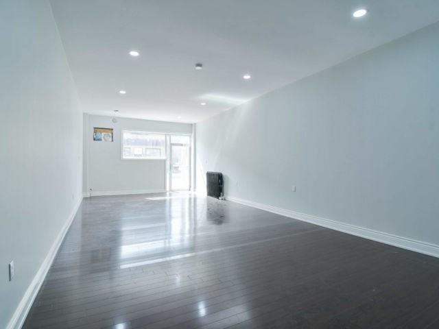 871 King St E #C1 - Photo 2 of 5