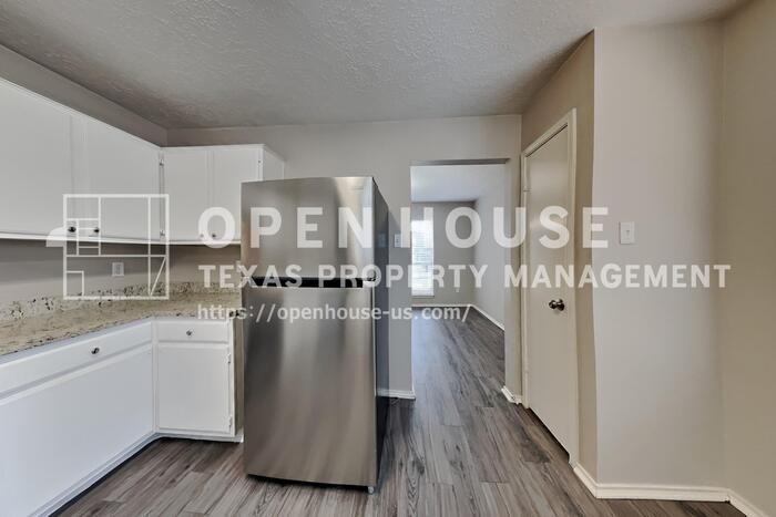 2908 Piccadilly Circus St - Photo 7 of 21