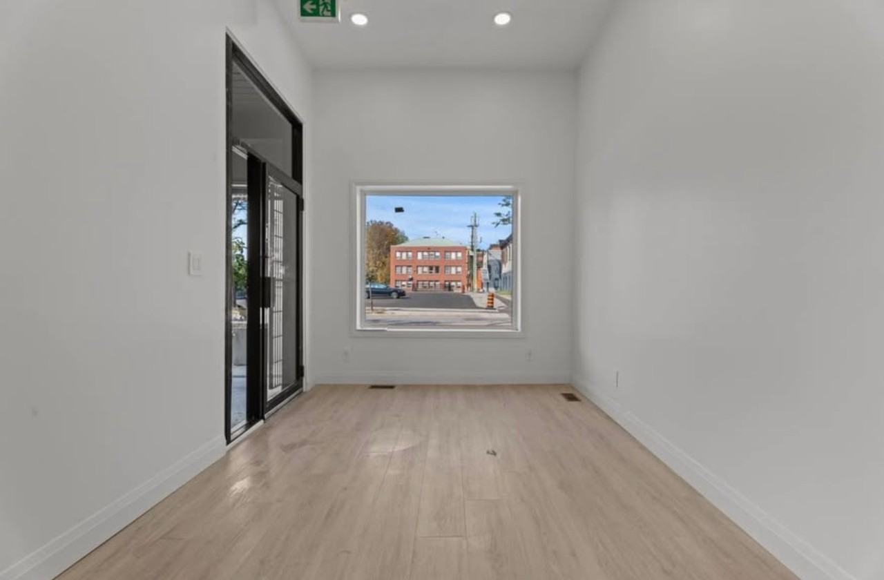 93 John St S #BAR - Photo 2 of 10