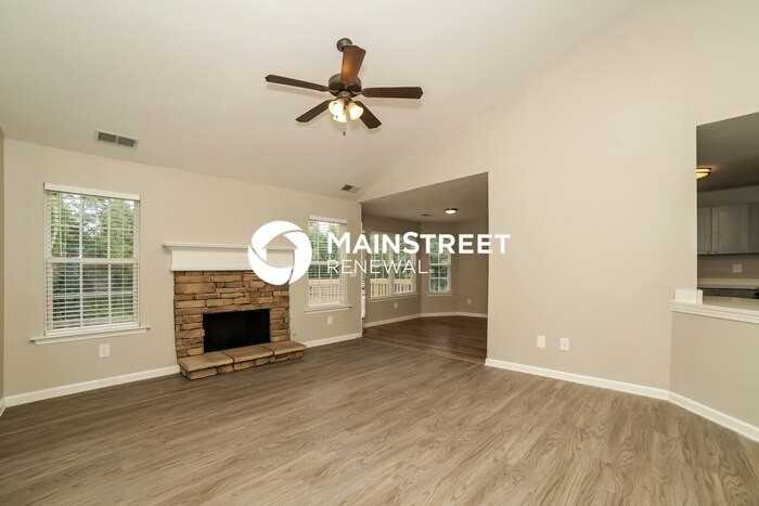 2540 Lithia Ridge Dr - Photo 4 of 17