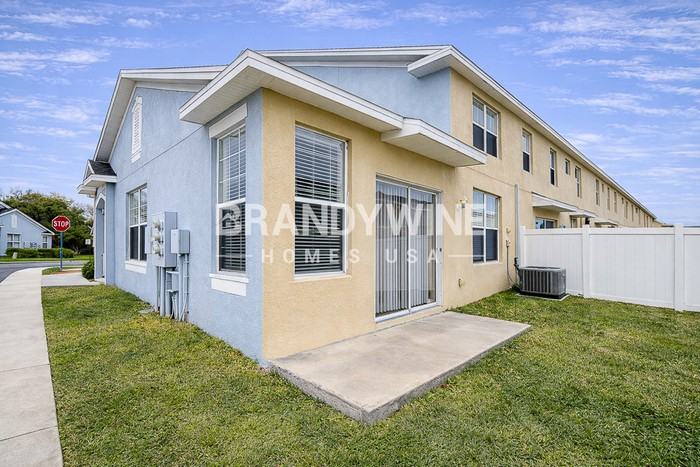 9701 Carlsdale Dr - Photo 3 of 23