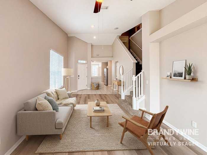 9701 Carlsdale Dr - Photo 5 of 23