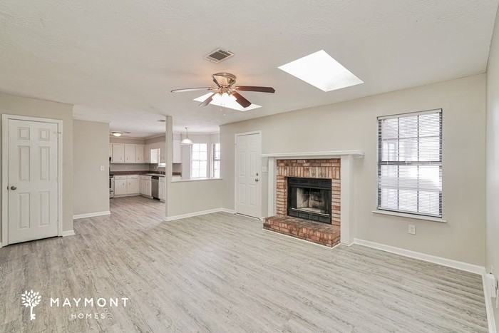 3922 Ellen St - Photo 4 of 15