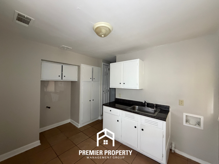 1202 Dogwood Dr - Photo 6 of 18