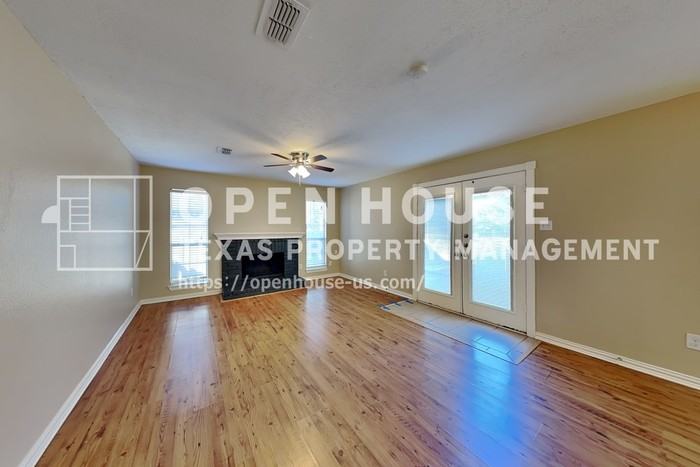 2108 Fairmont Dr - Photo 5 of 28