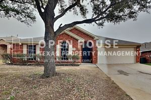 featured image of 2713 Hilcroft Ave