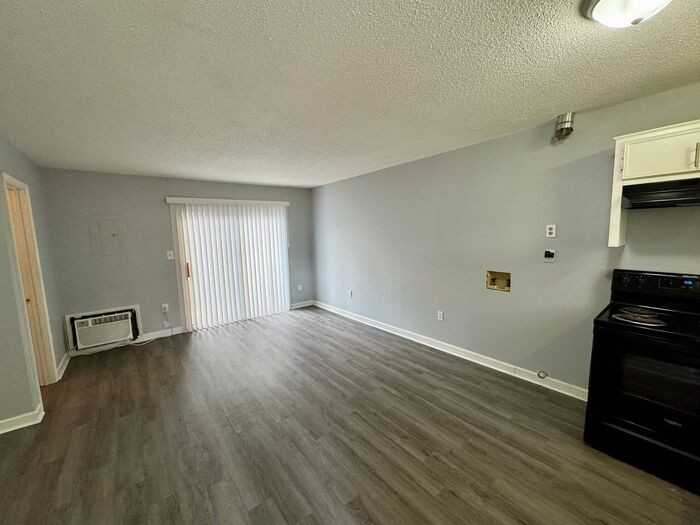 3702 Penny St Sw #C - Photo 5 of 12