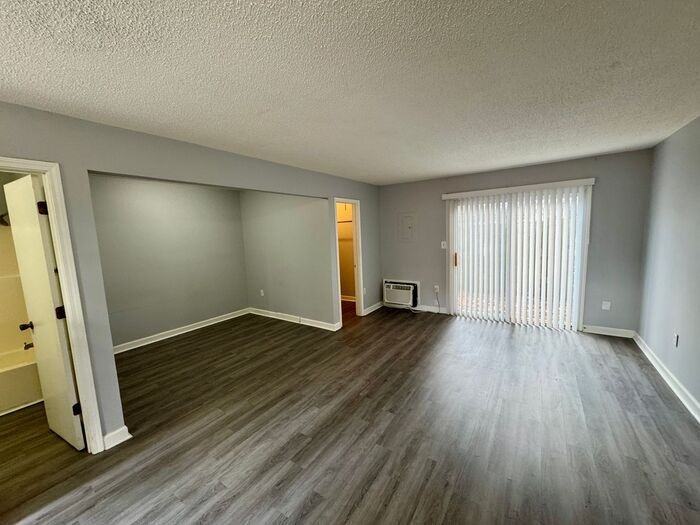 3702 Penny St Sw #C - Photo 7 of 12