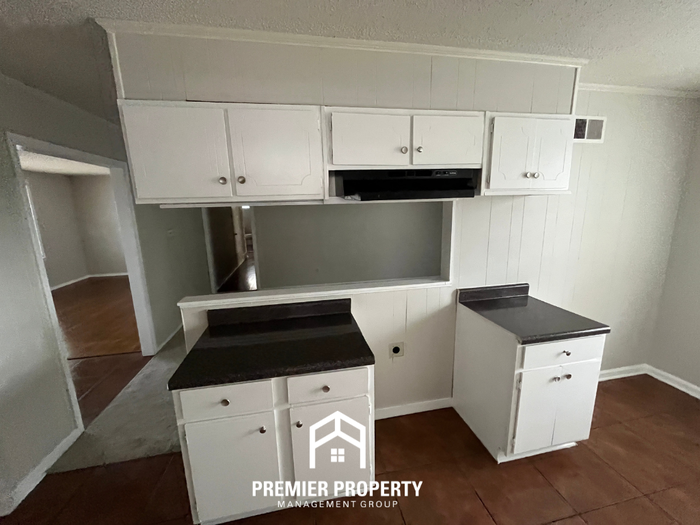 3805 Clearbrook St - Photo 7 of 24