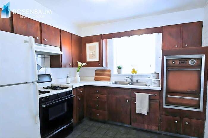 565 S Hobson #1 - Photo 3 of 5