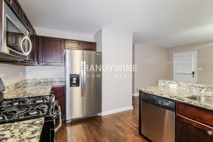 3292 Westmart Ln - Photo 7 of 19