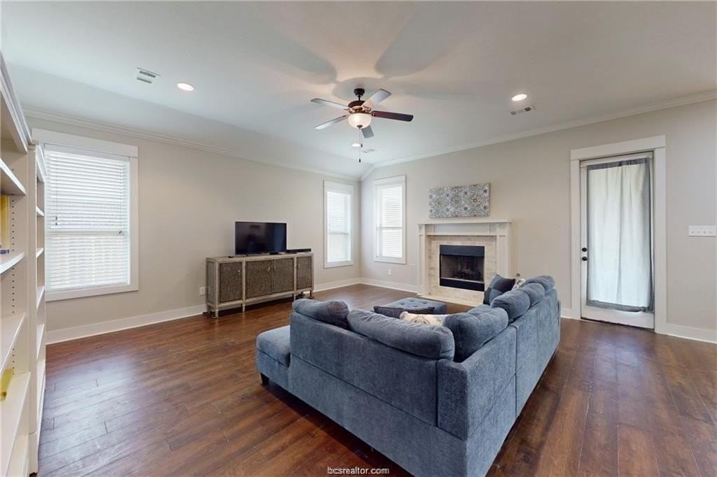 3007 Embers Loop - Photo 3 of 27