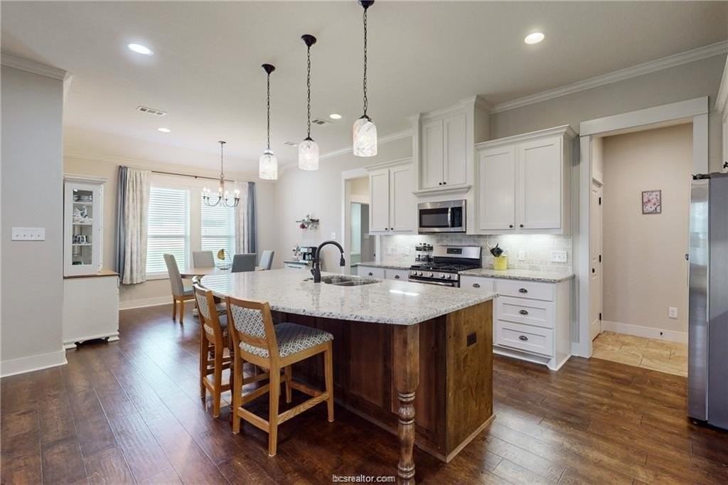 3007 Embers Loop - Photo 6 of 27