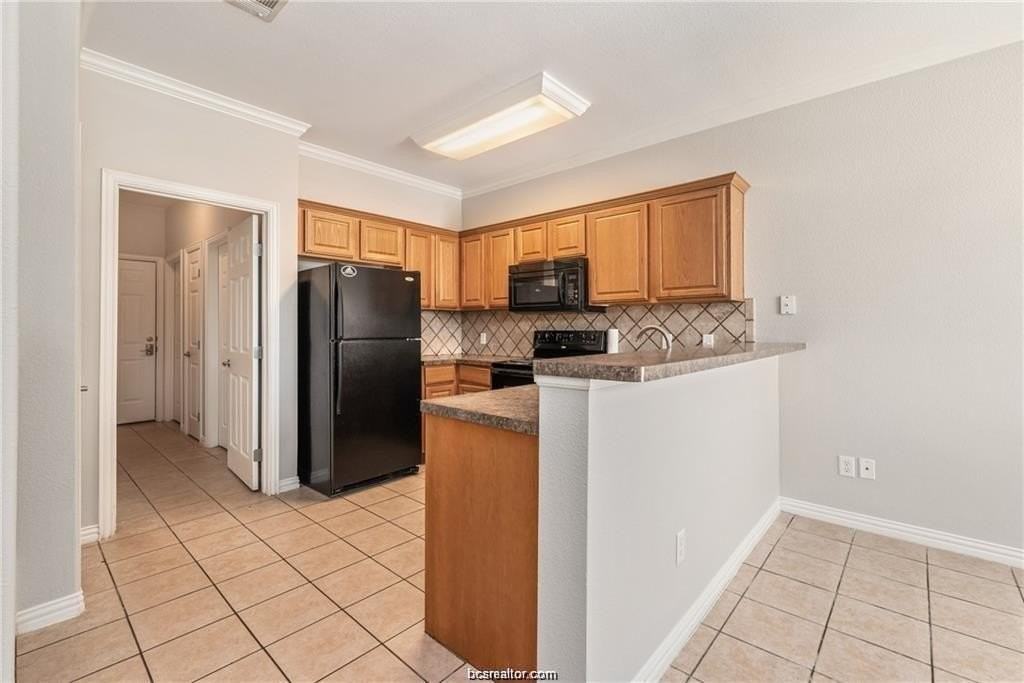 1001 Krenek Tap Rd #2105 - Photo 7 of 24