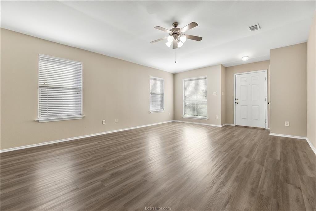 913 Whitewing Ln - Photo 3 of 18