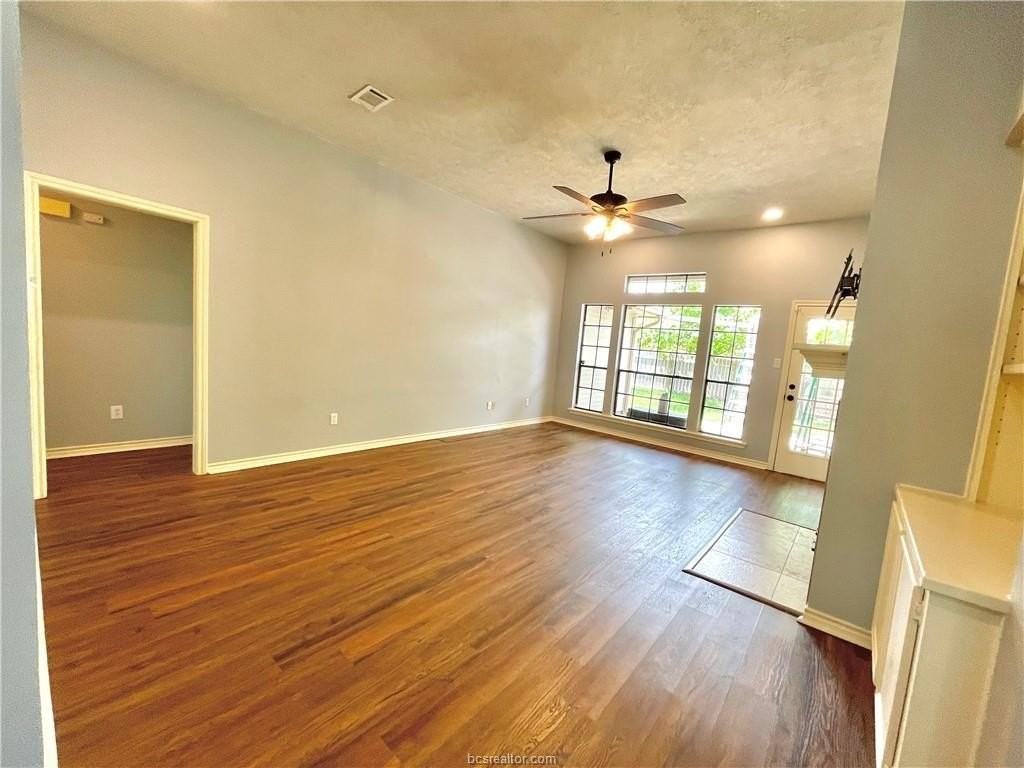 4508 Kensington Rd - Photo 4 of 25