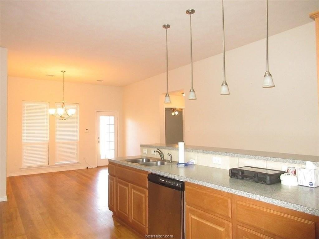 1105 Hopewell Ct - Photo 6 of 22