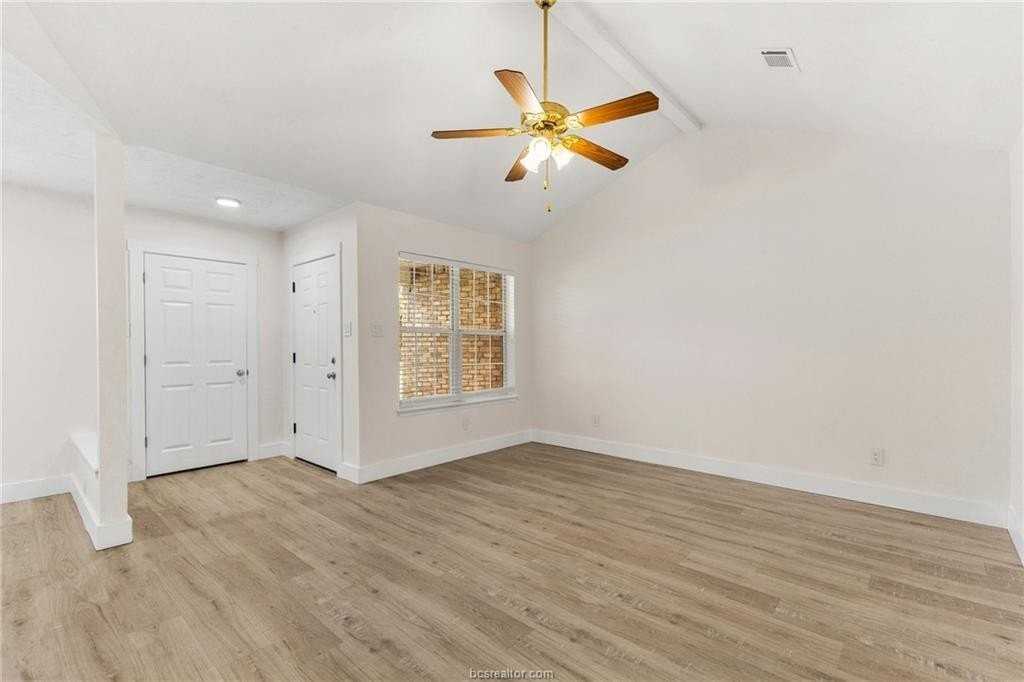 2419 Brittain Ct - Photo 3 of 20