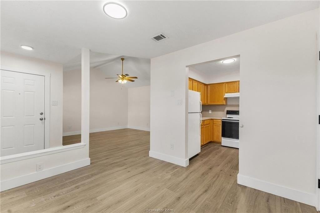 2419 Brittain Ct - Photo 6 of 20