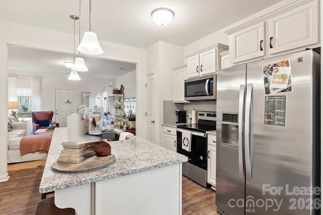 13917 Clayborn St - Photo 3 of 22