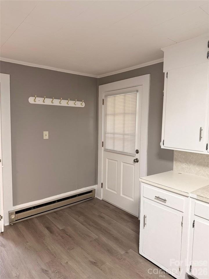 2506 Connelly Springs Rd - Photo 7 of 20