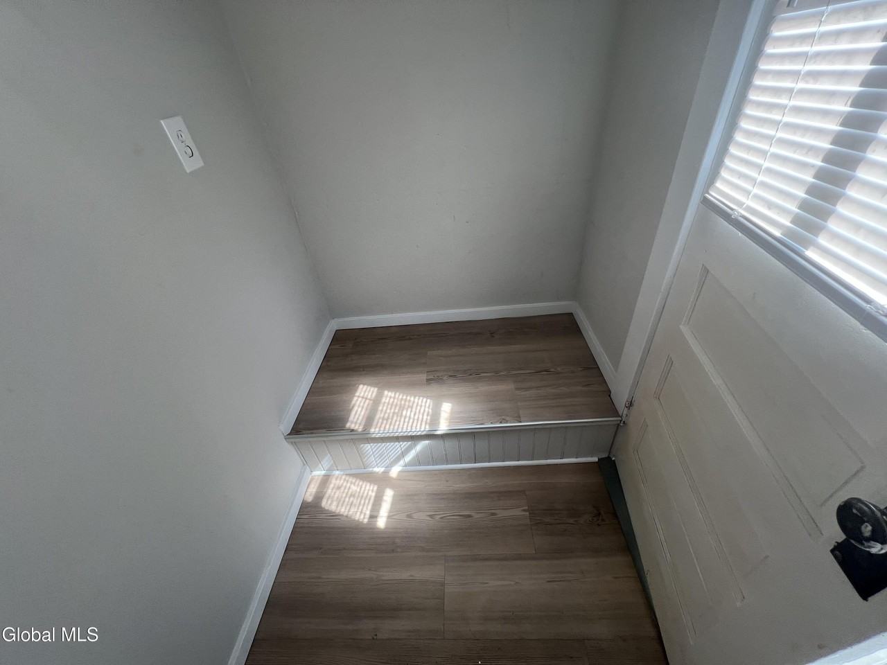 1086 Wendell Ave Unit 1 - Photo 3 of 32