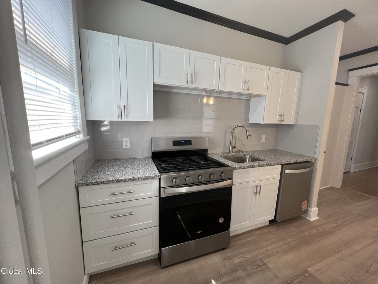 1086 Wendell Ave Unit 1 - Photo 5 of 32