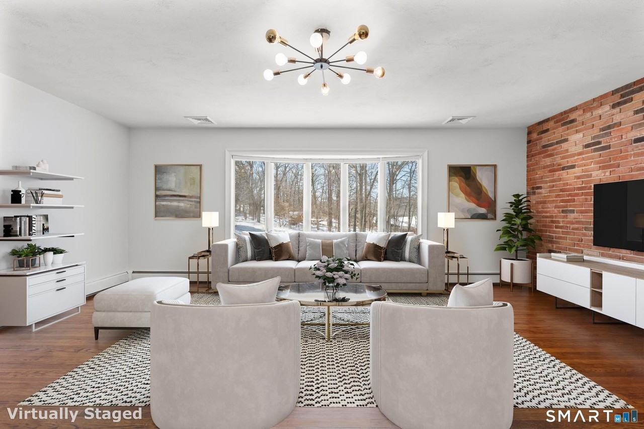 153 Fillow St - Photo 5 of 40