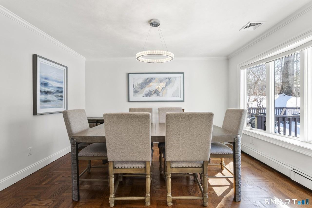 153 Fillow St - Photo 6 of 40