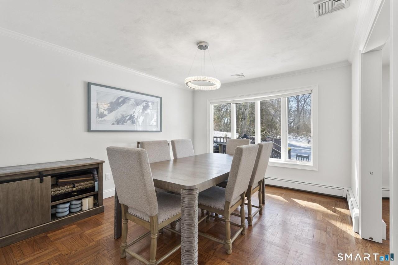 153 Fillow St - Photo 7 of 40