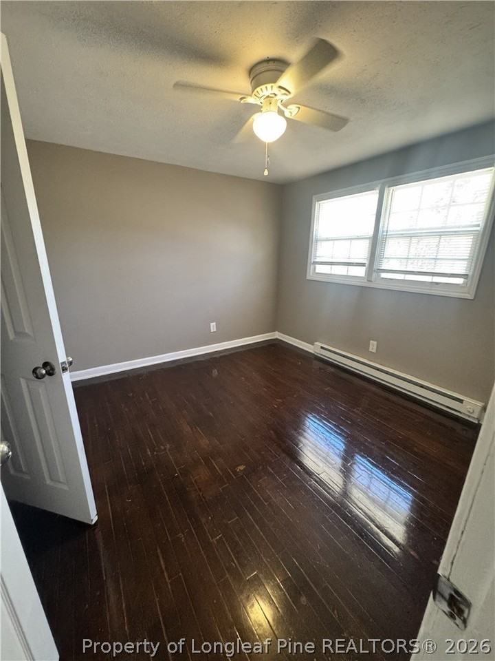 1922 King George Dr - Photo 4 of 6