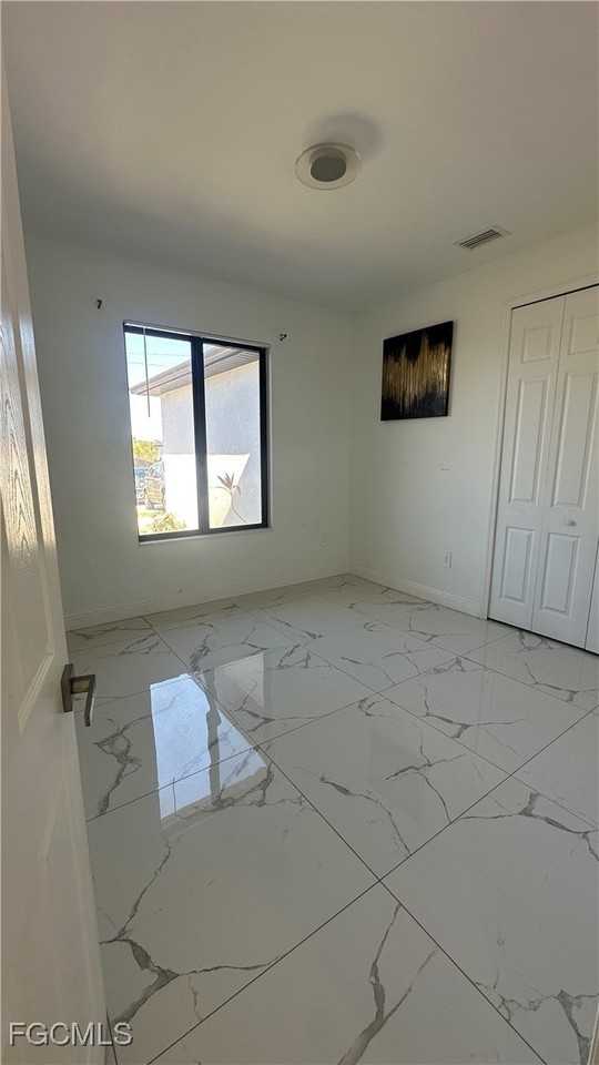 3217 64th St W - Photo 7 of 15