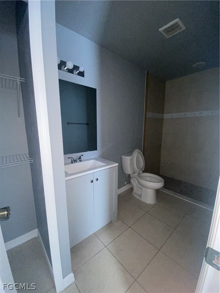 928 Sw 39th Ter - Photo 5 of 9