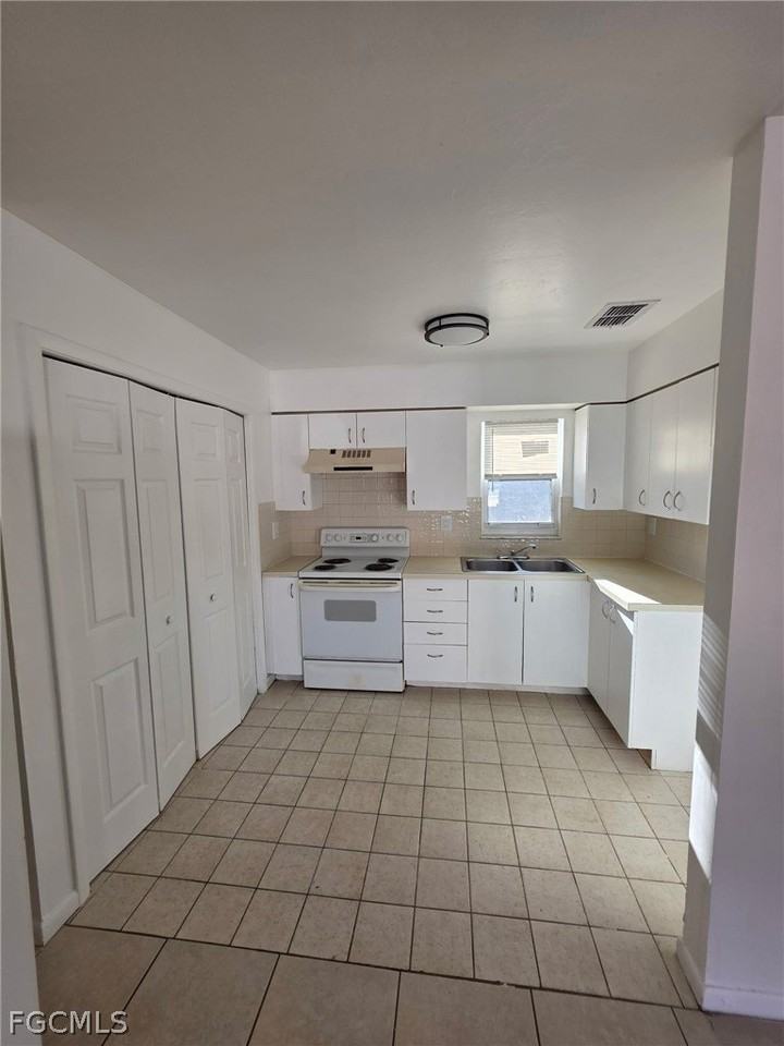 12941 1st St #943 - Photo 7 of 9