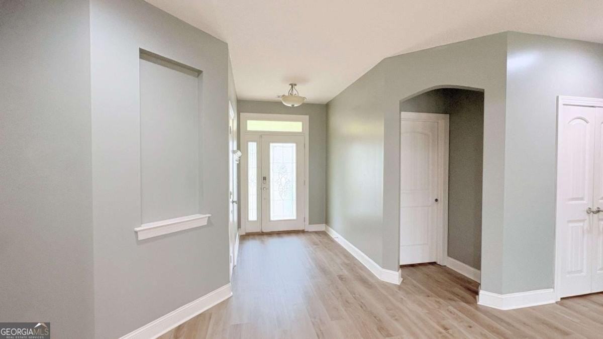 130 Boatsman Way - Photo 3 of 49