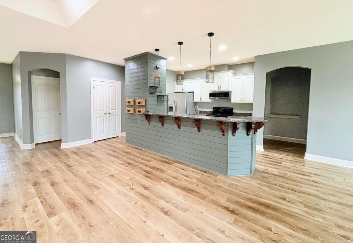 130 Boatsman Way - Photo 7 of 49