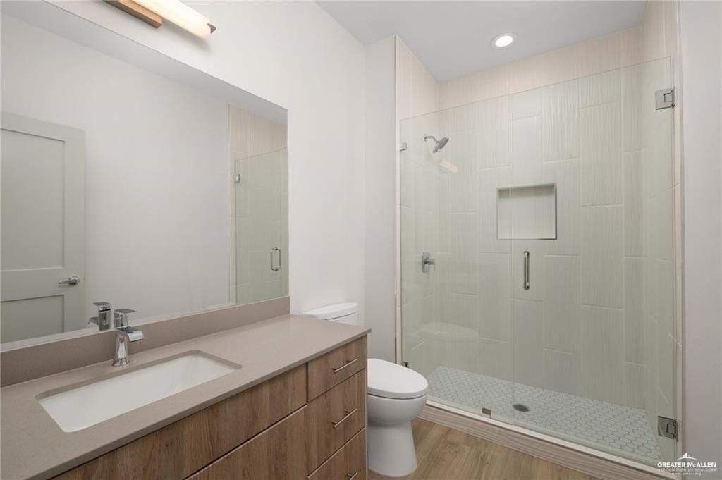 804 N Clarence Ave Apt 1 - Photo 5 of 10