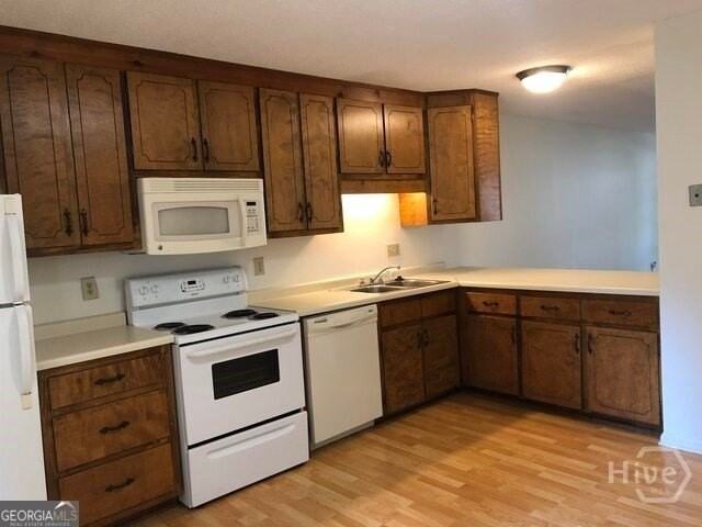 415 Peabody St - Photo 2 of 9