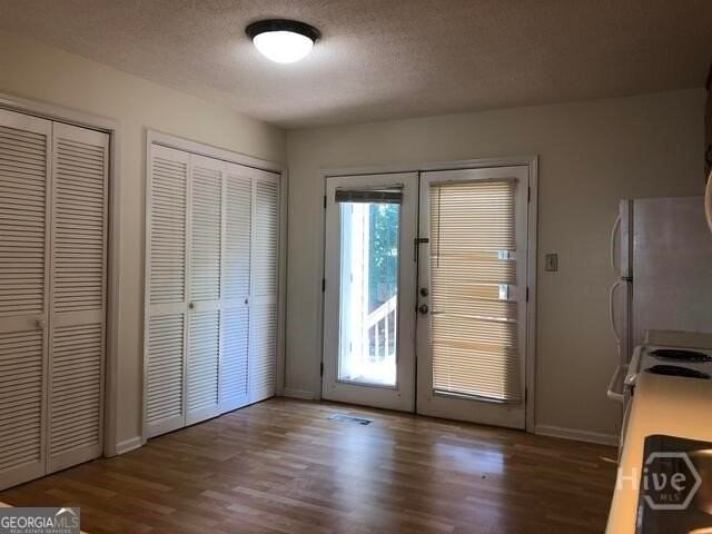 415 Peabody St - Photo 6 of 9