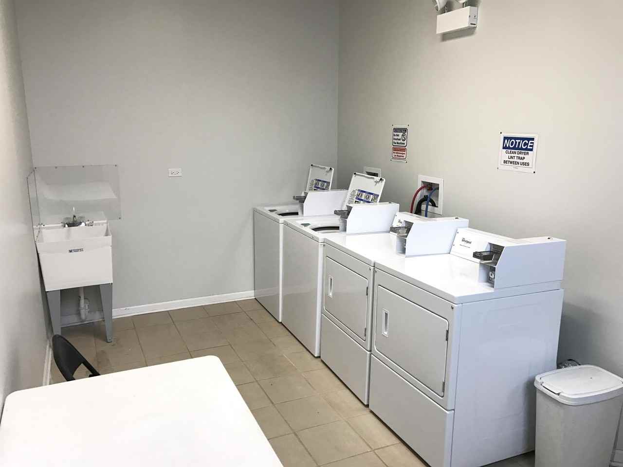 7606 North Paulina Street - Photo 7 of 14