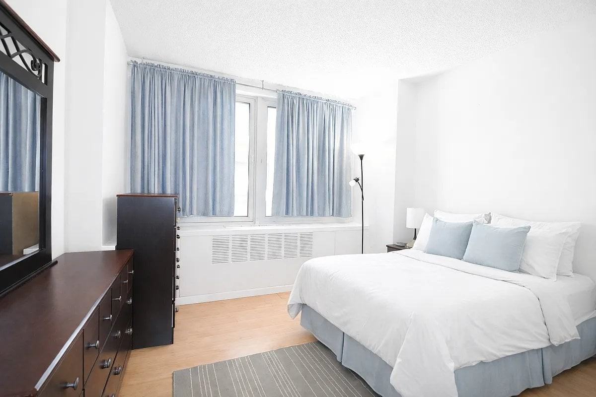 56 Beaver St #4F - Photo 2 of 5