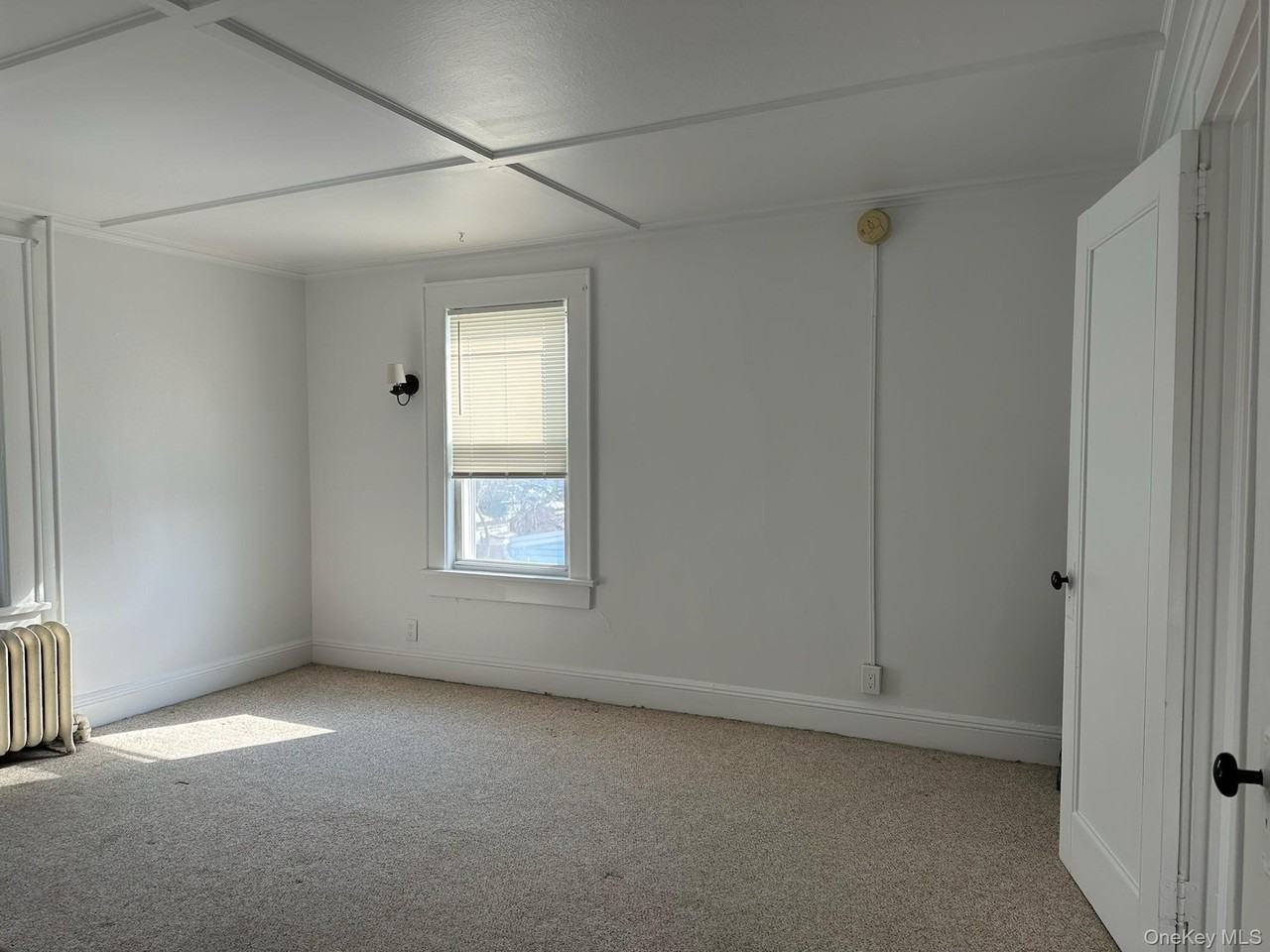 31 Totten Pl - Photo 6 of 10