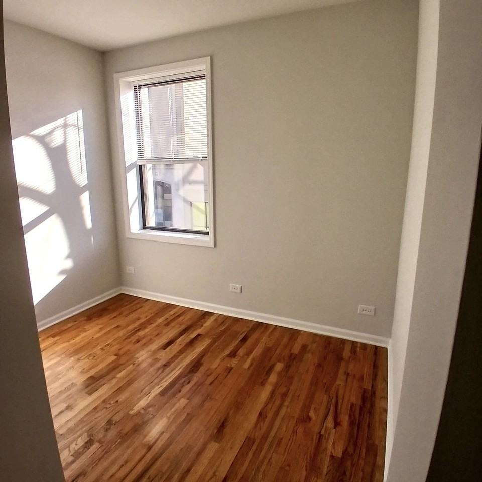 7606 N Paulina St Apt 203b - Photo 2 of 11