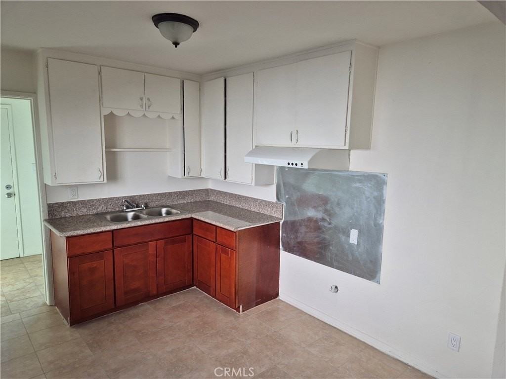 120 Fano St - Photo 5 of 6