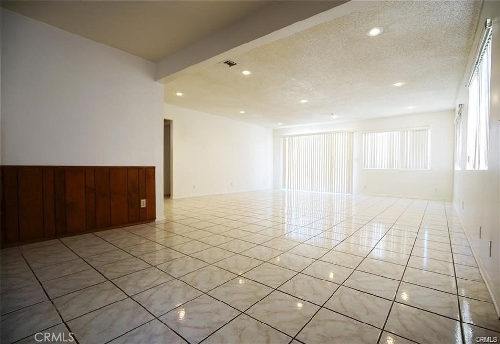 6012 Oak Ave - Photo 7 of 16