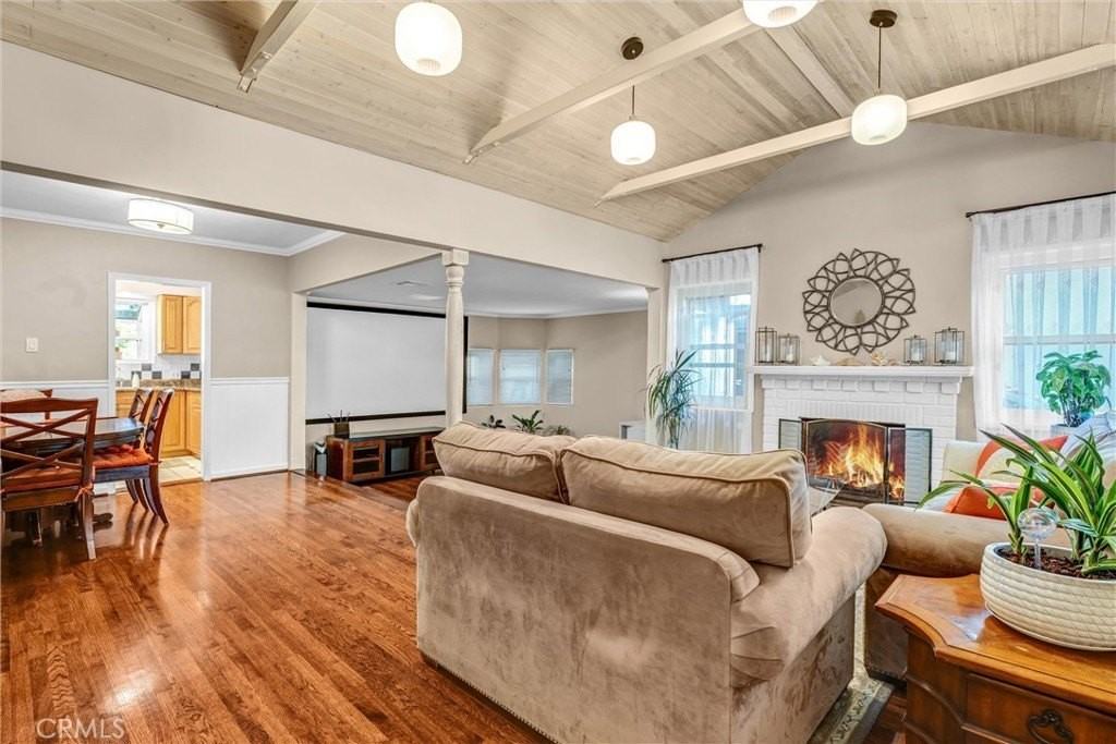 1130 N Cordova St - Photo 6 of 26