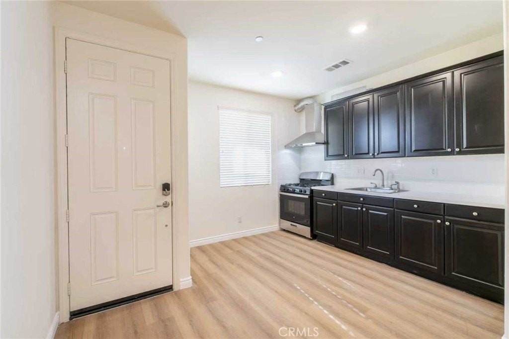 2437 Crater Ave - Photo 7 of 11