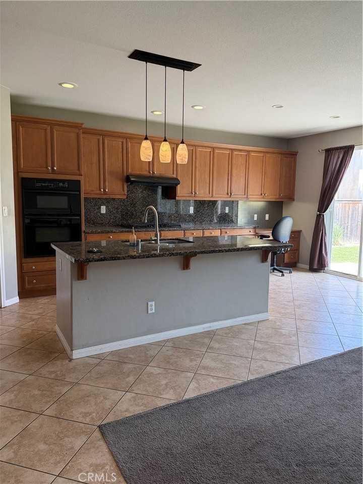 10901 Cameron Ct - Photo 2 of 6